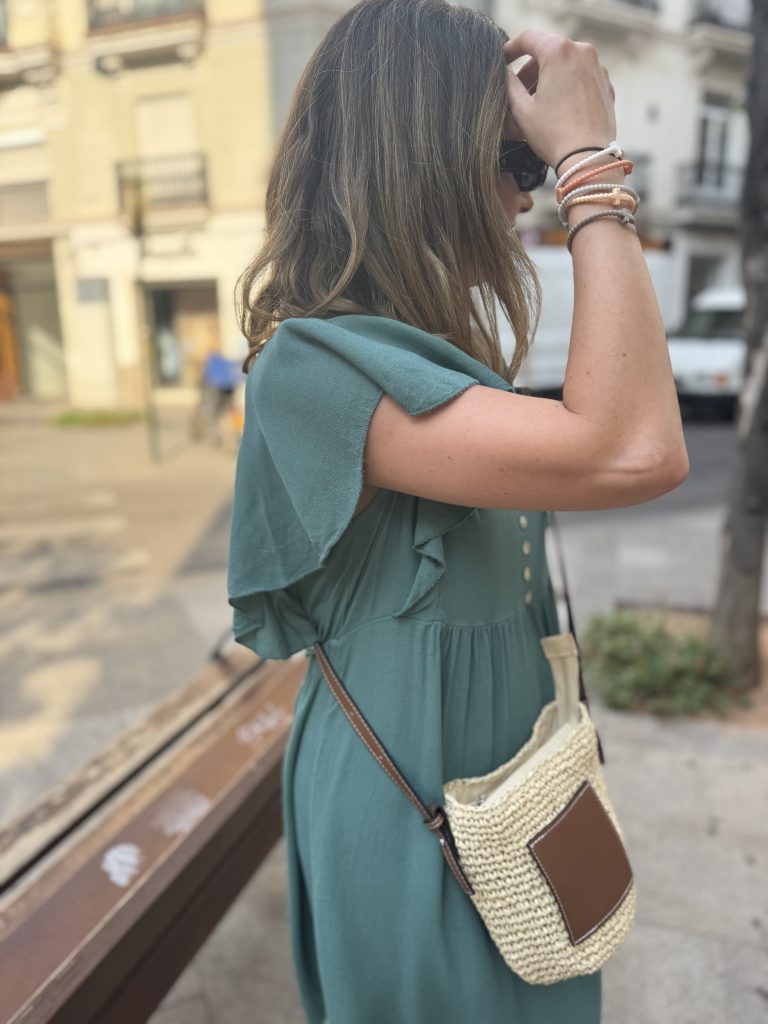 VESTIDO M/VOLANTES BOTONES