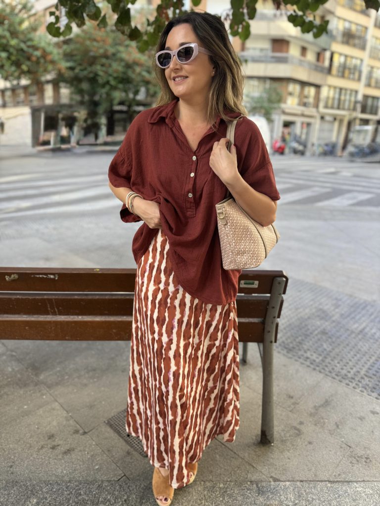 FALDA MANCHAS PUNTO DE SEDA